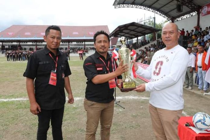 Bupati Taput Buka Turnamen Sepak Bola Bupati Cup Tahun 2022