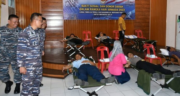 Sambut Hari Armada 2023, Lanal Sibolga Gelar Baksos dan Donor Darah