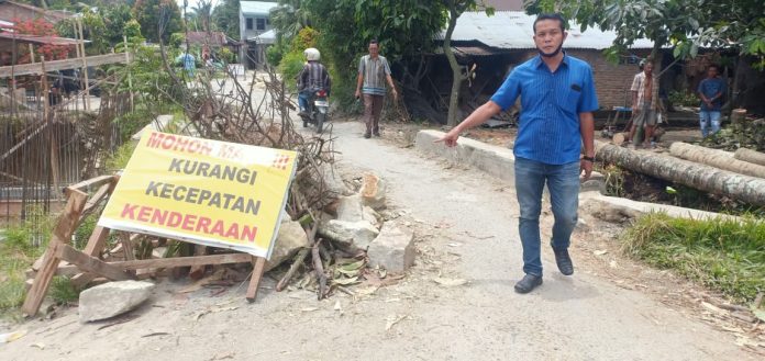 Tak Ada Rambu di Proyek, Supir: Kesal, Mobil Harus Trek Panjang