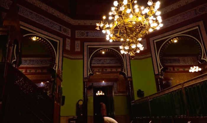 Seratus Lampu