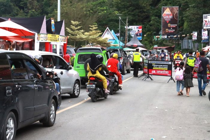 Kemacetan di Gerbang Parapat