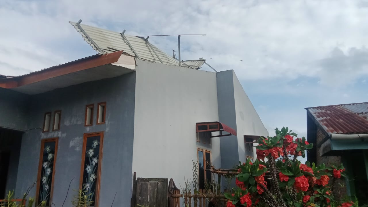 Rumah rusak